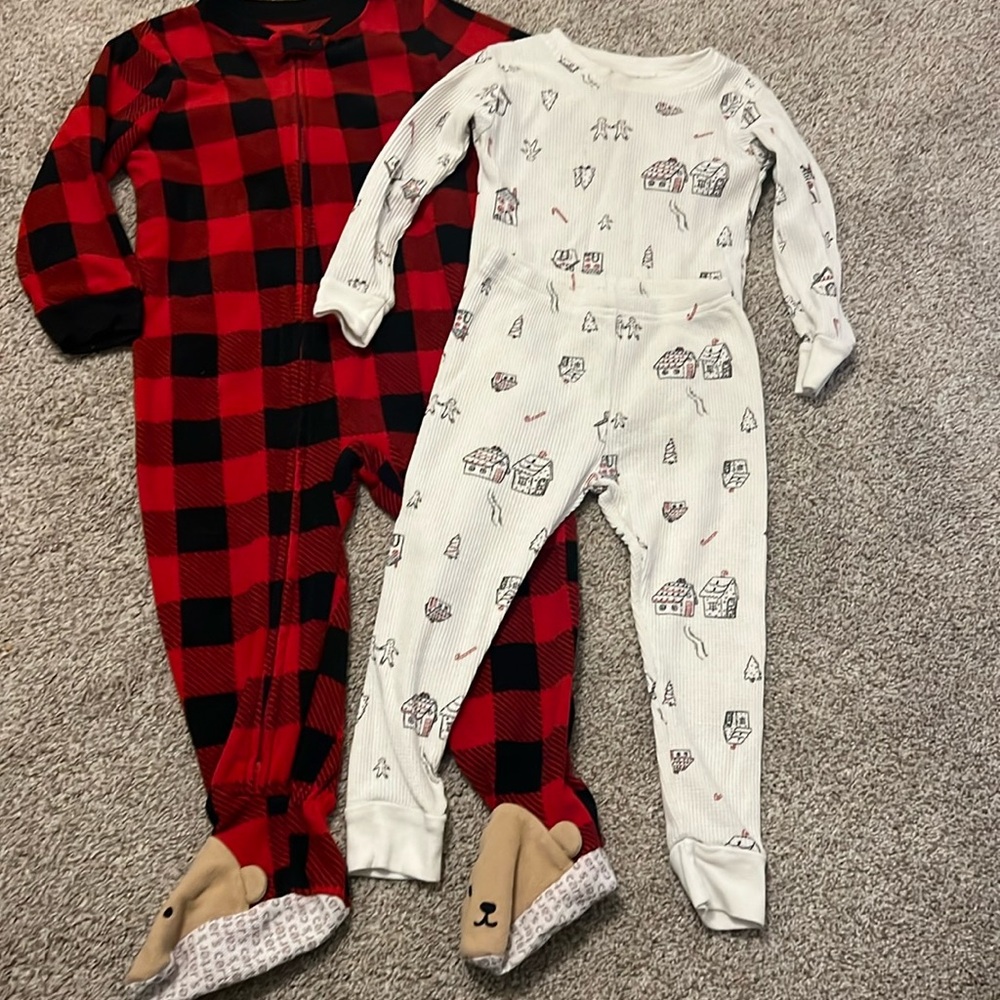 Carters Toddler Christmas Pajamas Set - Size 24 M